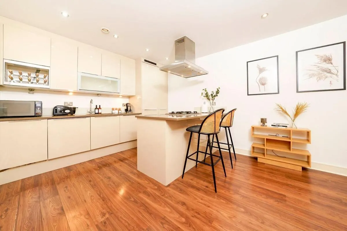 Modern 1Br Zone 1 Aldgate Smart Tvs & Fast Wi-Fi Apartment London